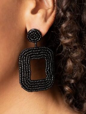 Paparazzi Beaded Bella Black Post Earrings NWT